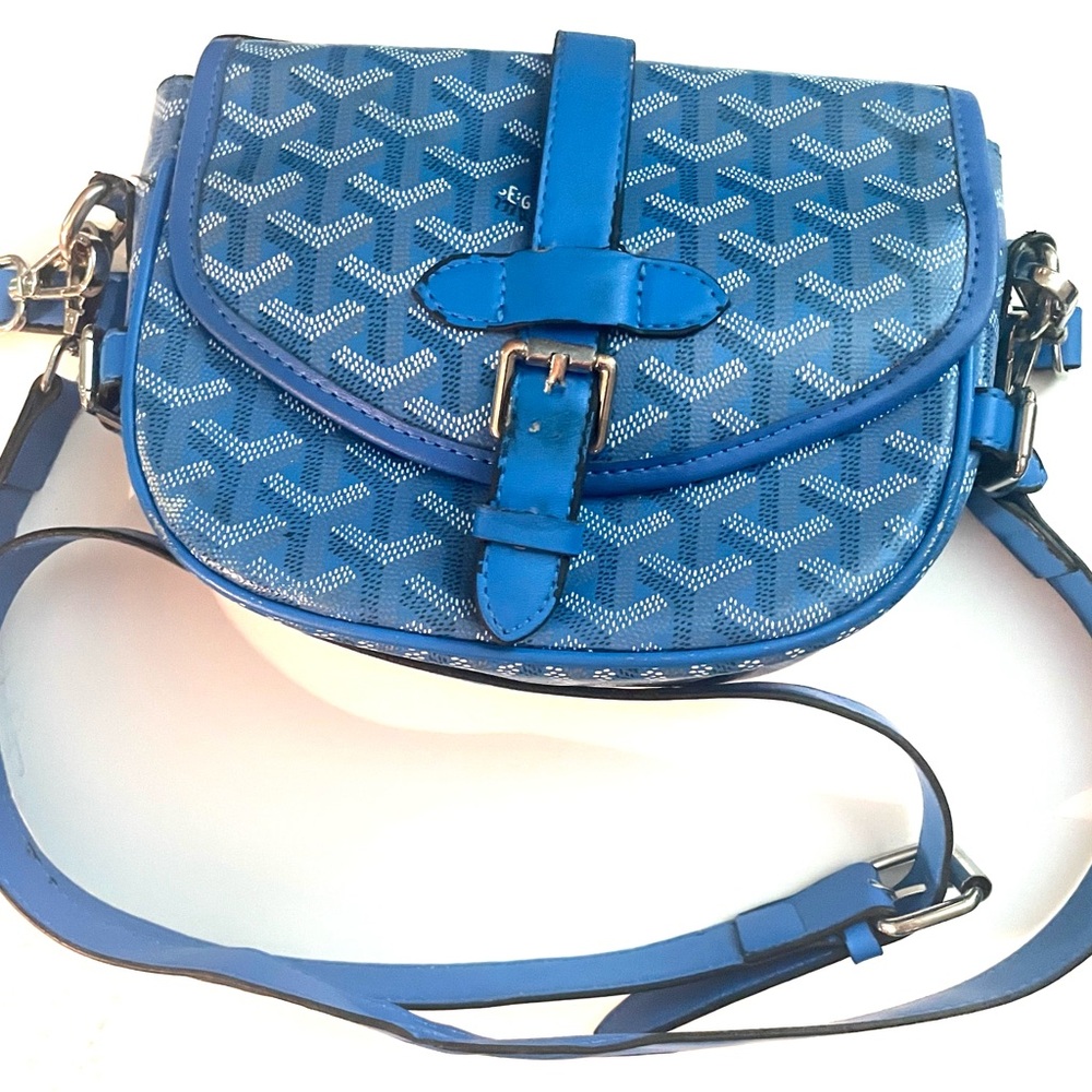 Goyard bag. Crossbody, blue. Great condition! Retails new for $2,900!!!